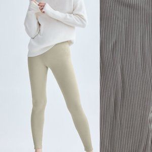 Aritzia Group by Babaton Balsam Seamless Leggings sz S